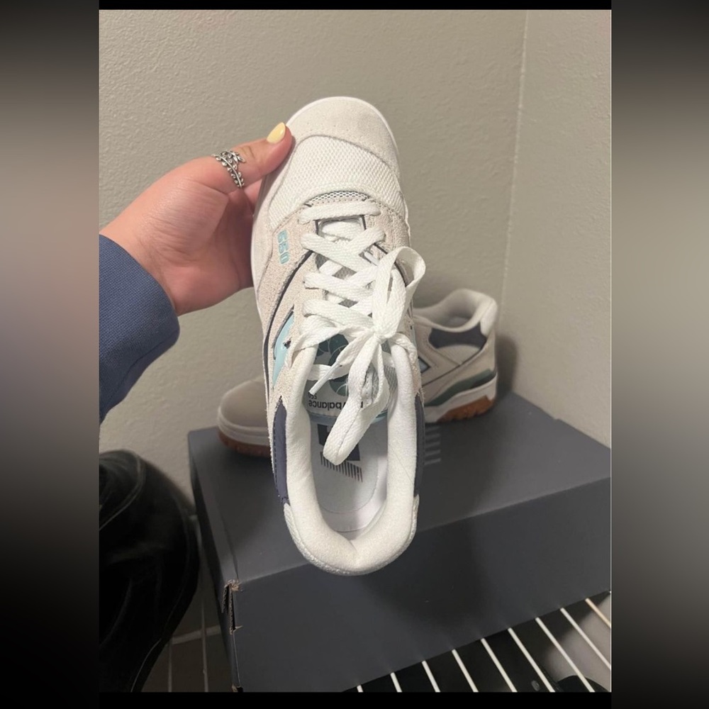 New Balance 550s Women’s size 8